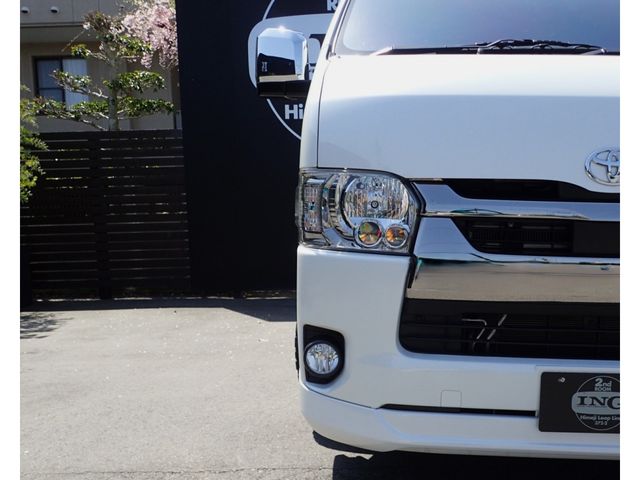 HIACE van 2WD