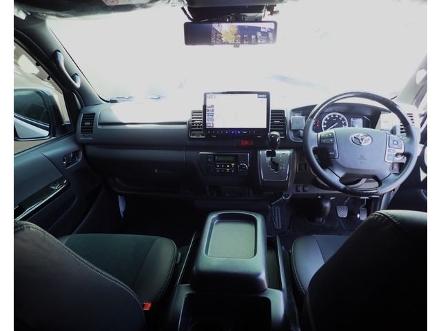 HIACE van 2WD