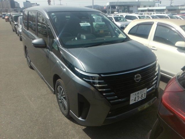 SERENA WG 4WD