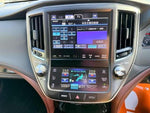 CROWN sedan hybrid