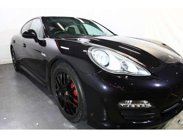 PORSCHE PANAMERA