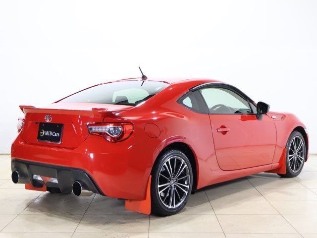 86