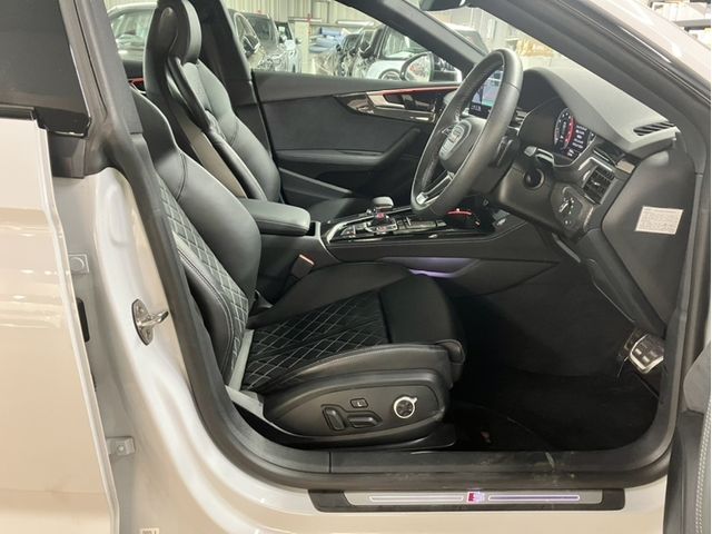 AUDI S5 SPORTBACK