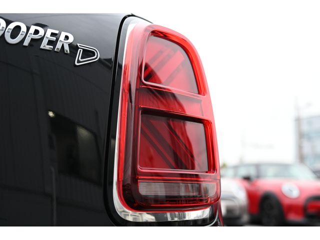 MINI COOPER D CROSSOVER