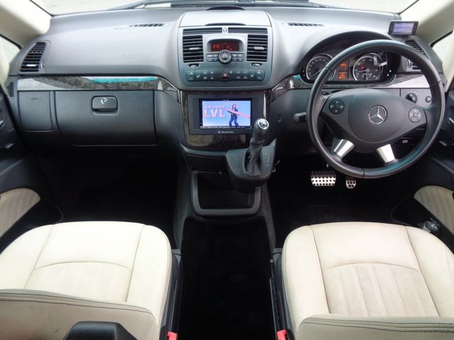 MERCEDES BENZ V class