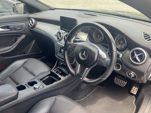 MERCEDES BENZ CLA class