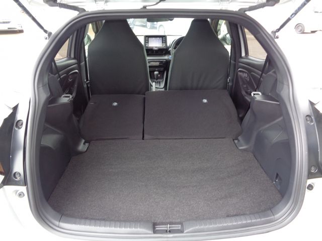 YARIS HYBRID