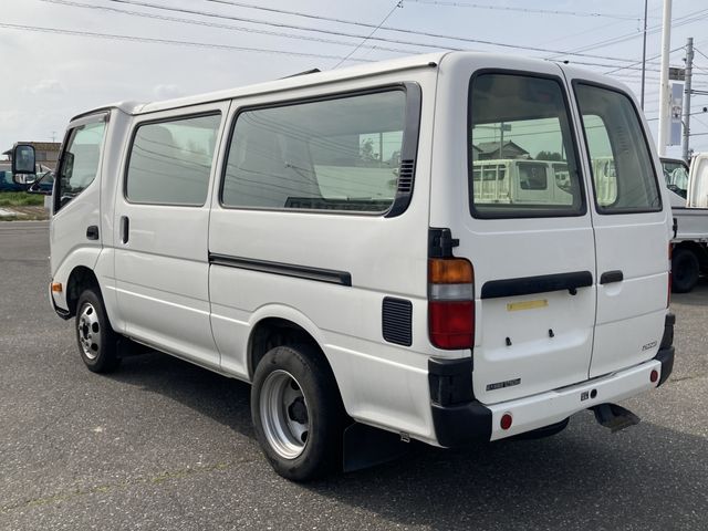 DYNA Route Van