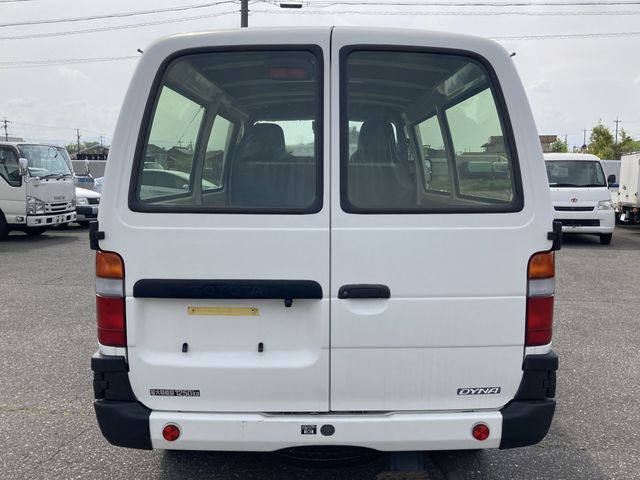 DYNA Route Van