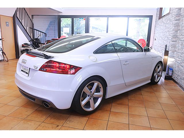 AUDI TT coupe