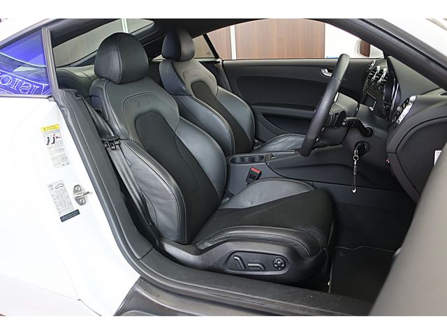 AUDI TT coupe