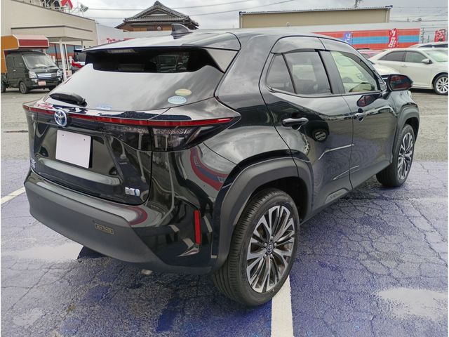 YARIS CROSS HYBRID