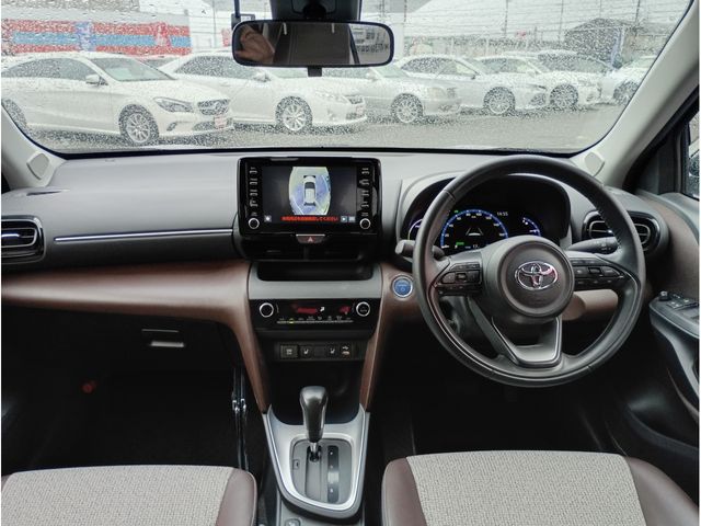 YARIS CROSS HYBRID