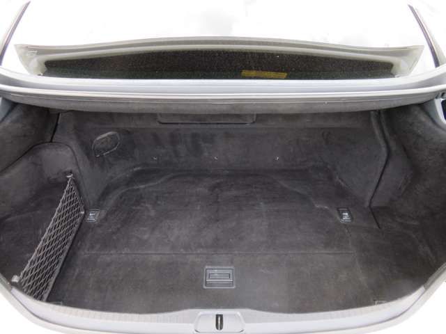 LEXUS LS600hL