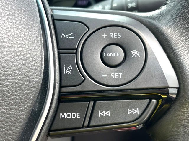 CROWN sedan hybrid