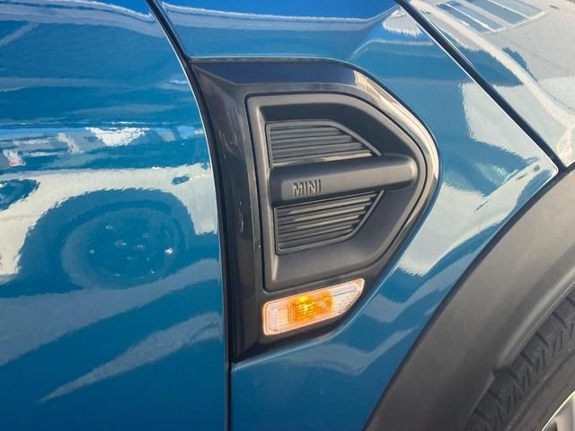 MINI COOPER D CROSSOVER