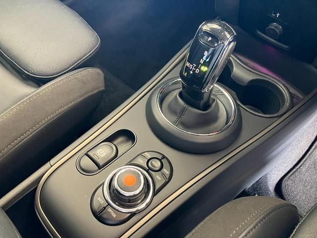 MINI COOPER D CROSSOVER