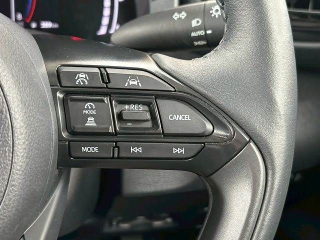 YARIS CROSS