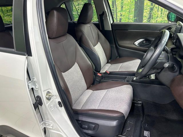 YARIS CROSS HYBRID