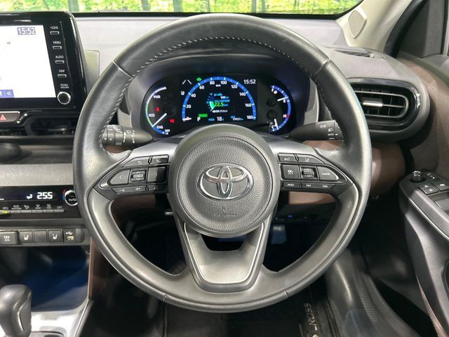 YARIS CROSS HYBRID