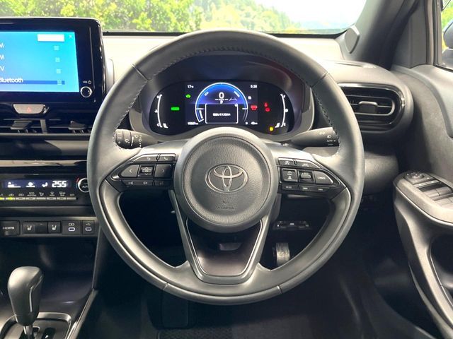 YARIS CROSS HYBRID