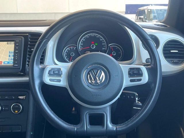 VOLKSWAGEN The BEETLE