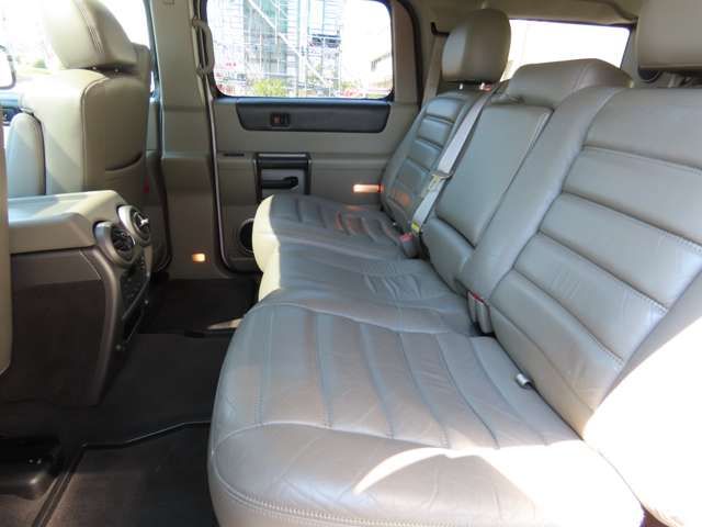 HUMMER H2