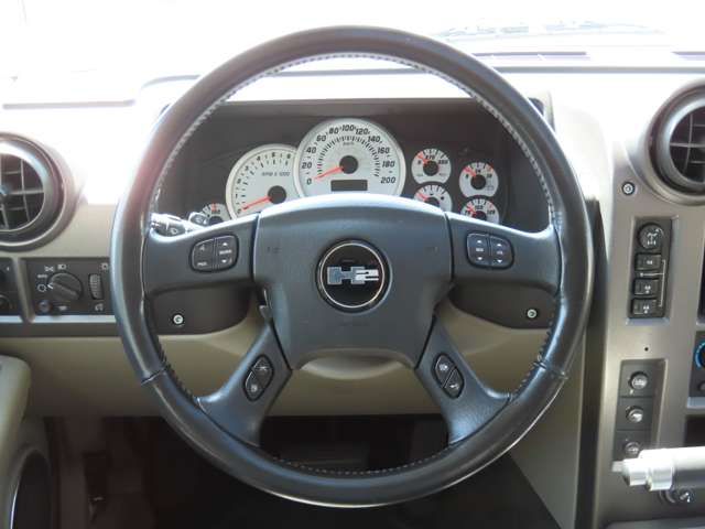 HUMMER H2