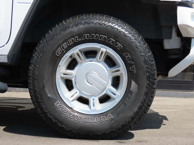 HUMMER H2