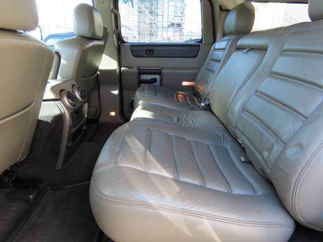 HUMMER H2
