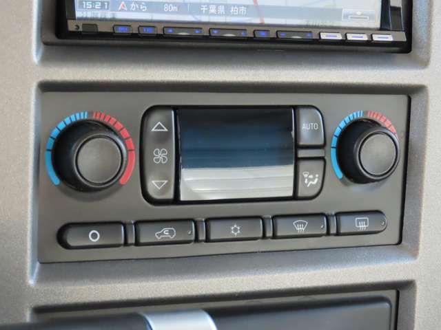 HUMMER H2