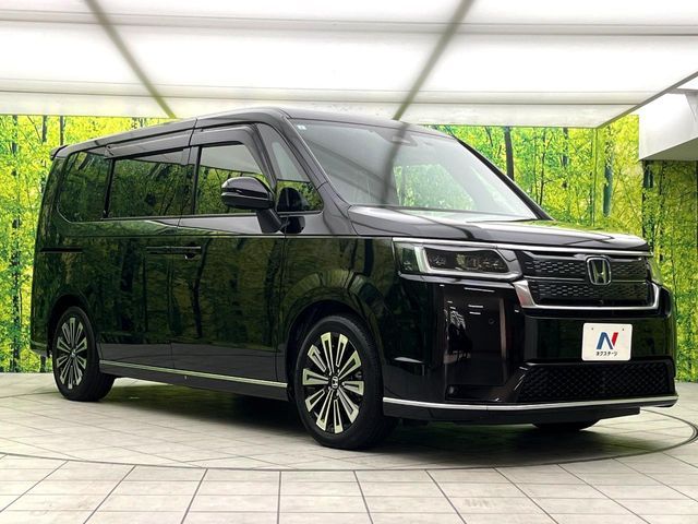 STEPWAGON e:HEV SPADA