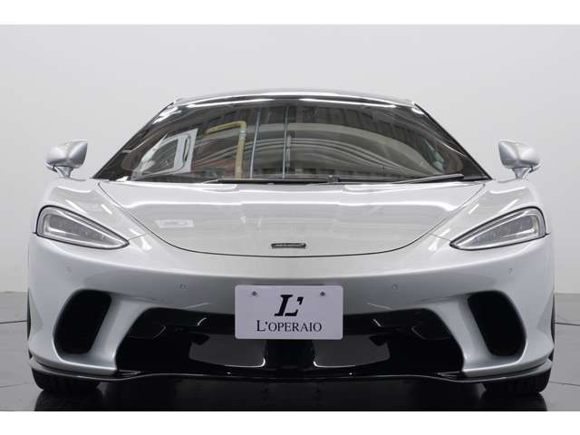 McLaren GT