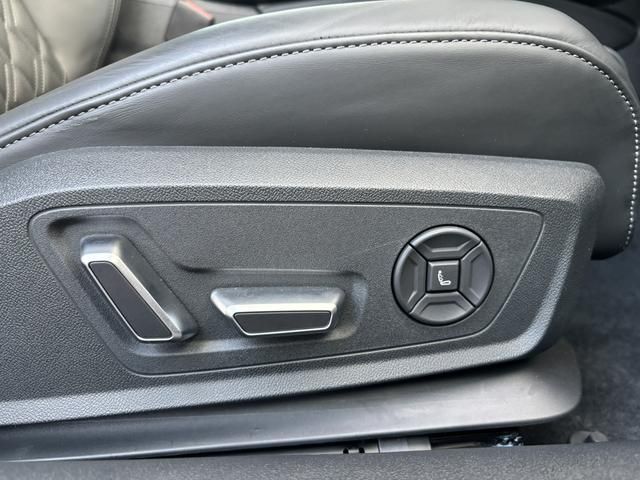 AUDI S5 Sedan
