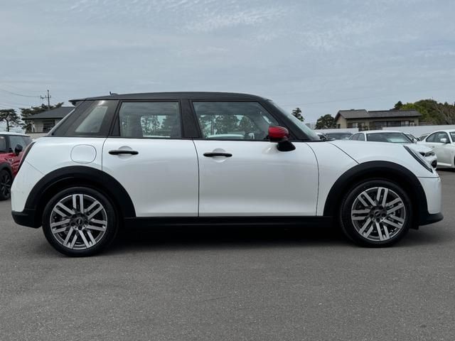 MINI COOPER 5DOOR