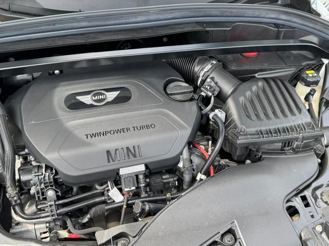 BMW MINI COOPER SD CROSSOVER