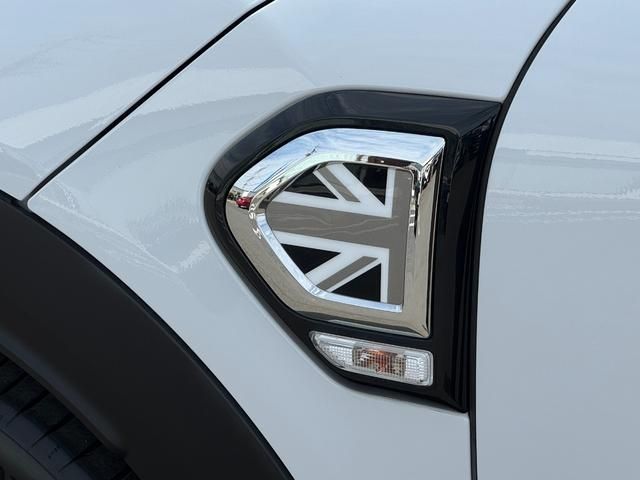 BMW MINI COOPER SD CROSSOVER