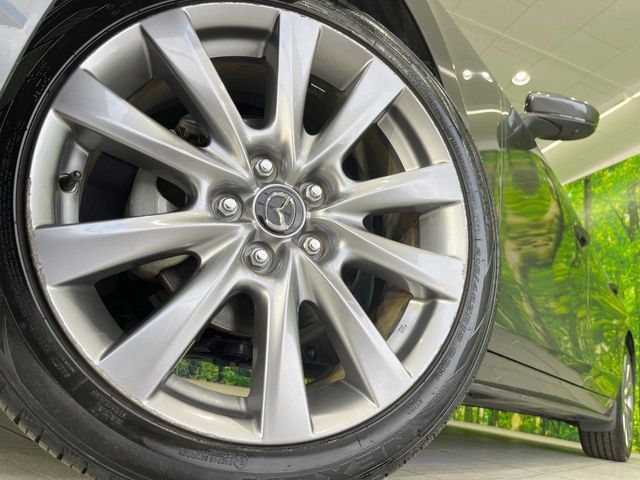MAZDA3 SEDAN