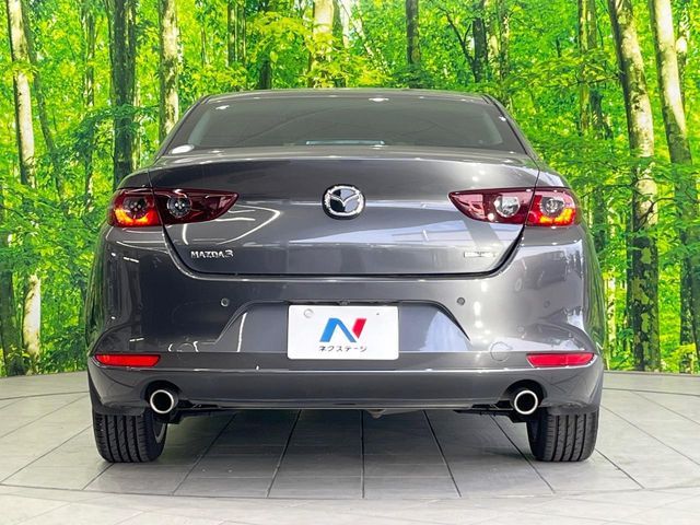 MAZDA3 SEDAN