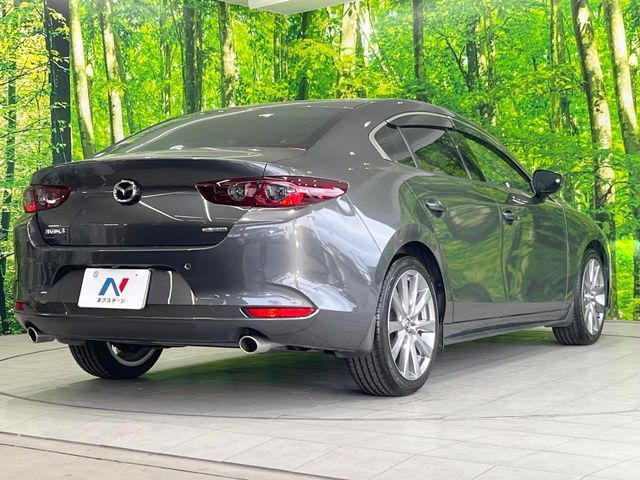 MAZDA3 SEDAN