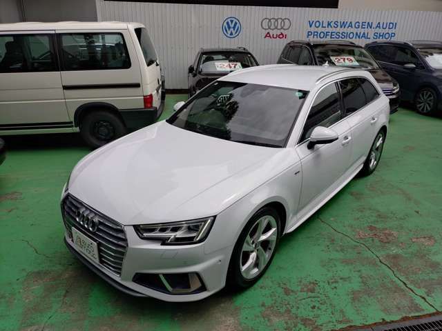 AUDI A4 AVANT