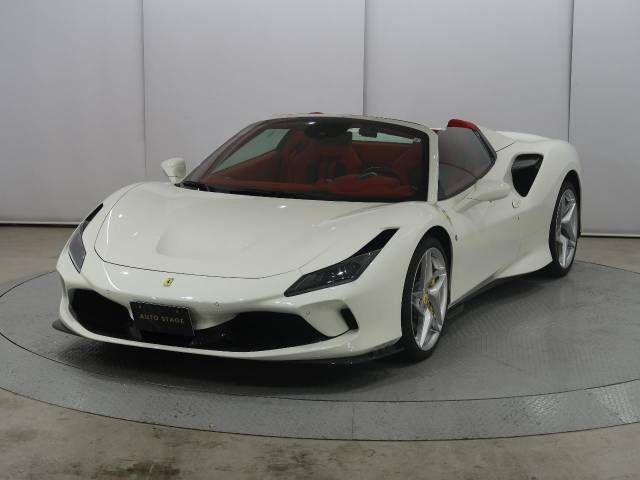 FERRARI F8 Spider