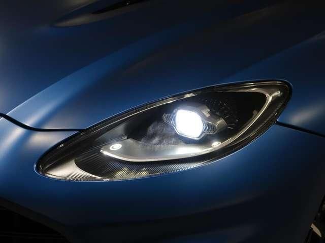 ASTON MARTIN SUV