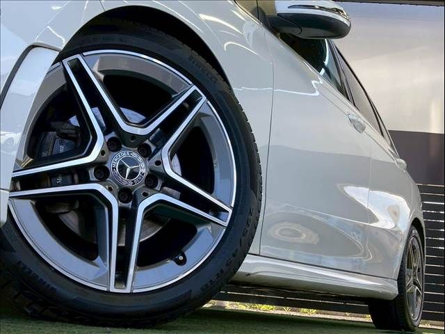 MERCEDES BENZ B class