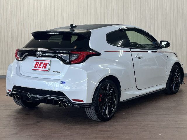 GR YARIS