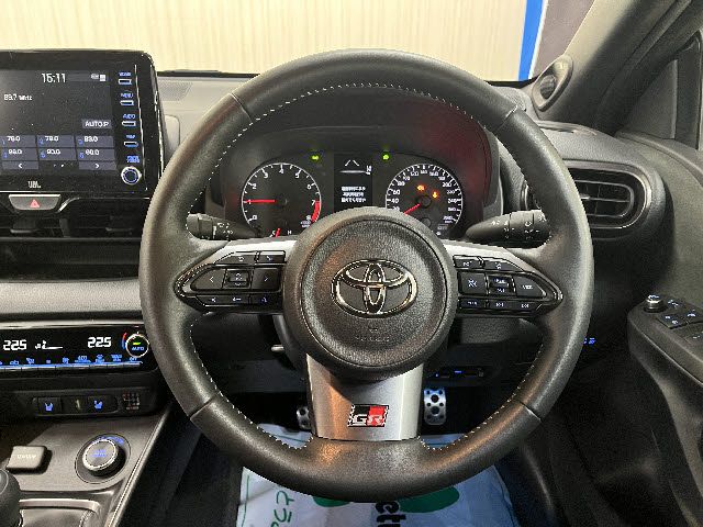 GR YARIS