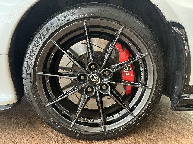 GR YARIS