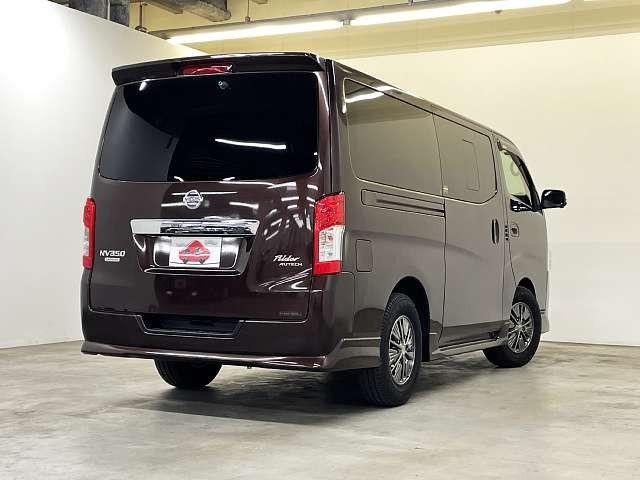 CARAVAN van 2WD