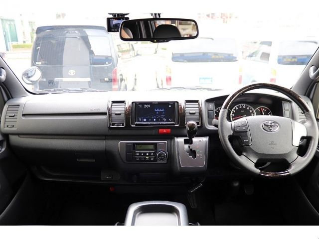 HIACE van 4WD