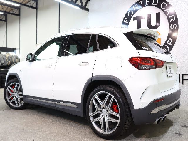 MERCEDES AMG GLA class